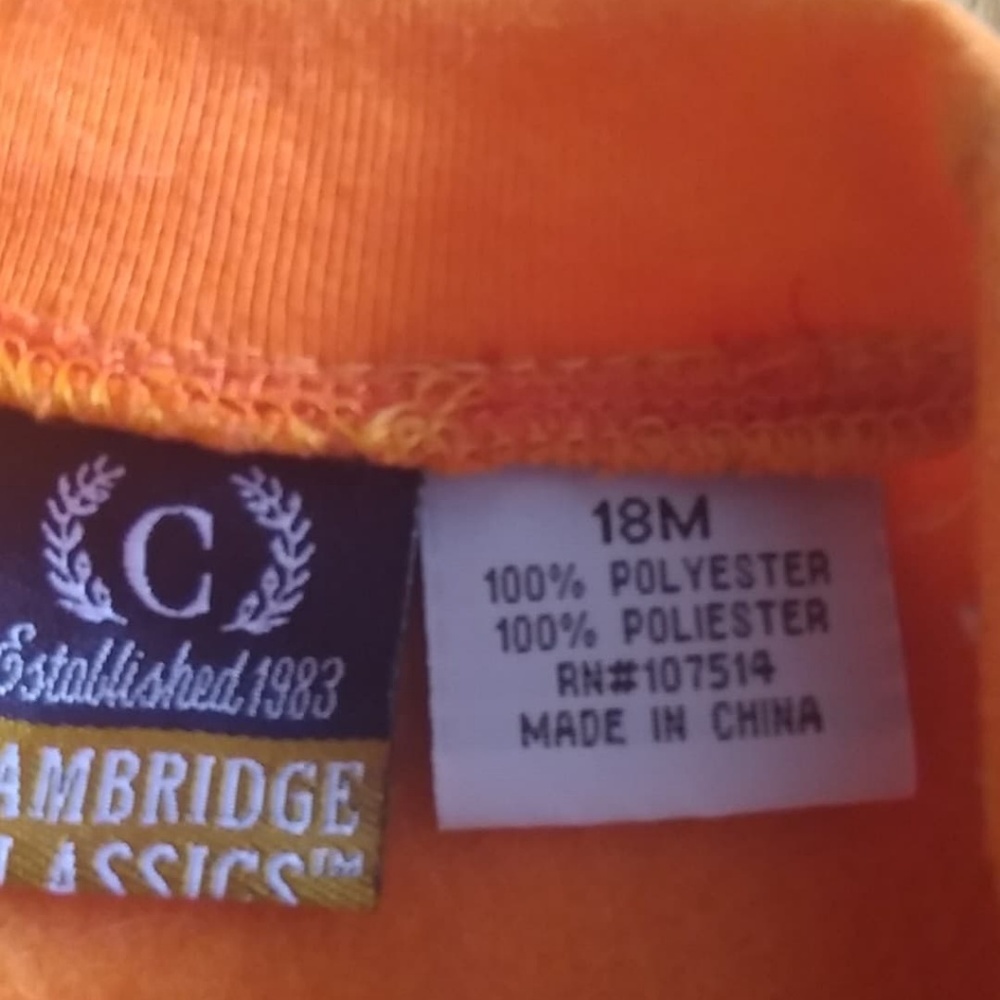 2 sweaters - Picture 3 of 3